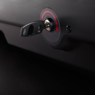 CRUZ Paddock 470N -glossy black -